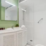 2 Bdr Next To The In Puerto Banus * Marbella