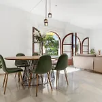 2 Bdr Next To The In Puerto Banus Apartament