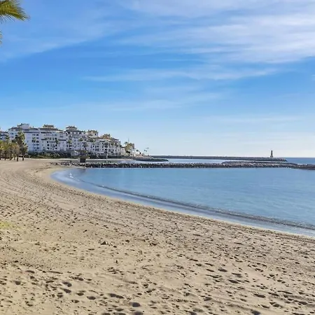 2 Bdr Next To The In Puerto Banus Marbella