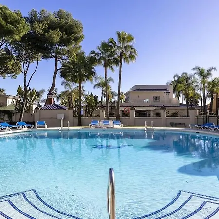2 Bdr Next To The In Puerto Banus Marbella