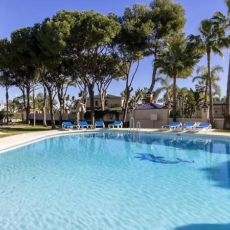 Apartment 2 Bdr Next To The In Puerto Banus