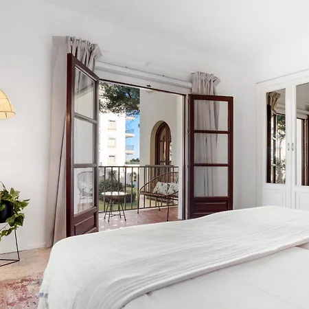 2 Bdr Next To The In Puerto Banus Апартаменты *