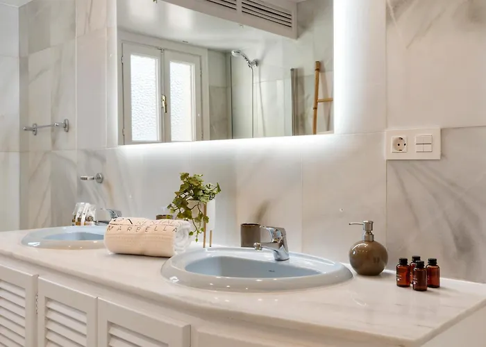 2 Bdr Next To The In Puerto Banus 아파트
