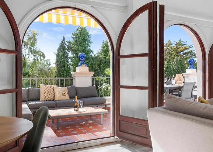 2 Bdr Next To The In Puerto Banus 아파트 마르베야