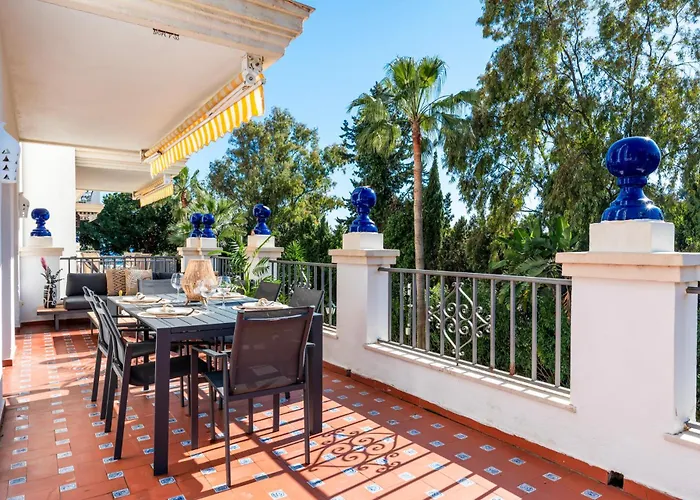 아파트 2 Bdr Next To The In Puerto Banus