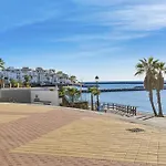 2 Bdr Next To The In Puerto Banus Lejlighed