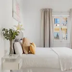 2 Bdr Next To The In Puerto Banus Marbella