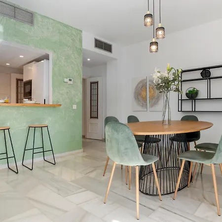 2 Bdr Next To The In Puerto Banus Апартаменти Марбелья