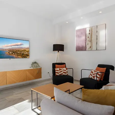 2 Bdr Next To The In Puerto Banus Апартаменти Марбелья