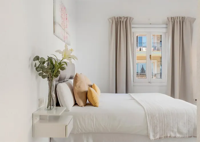 2 Bdr Next To The In Puerto Banus Marbella